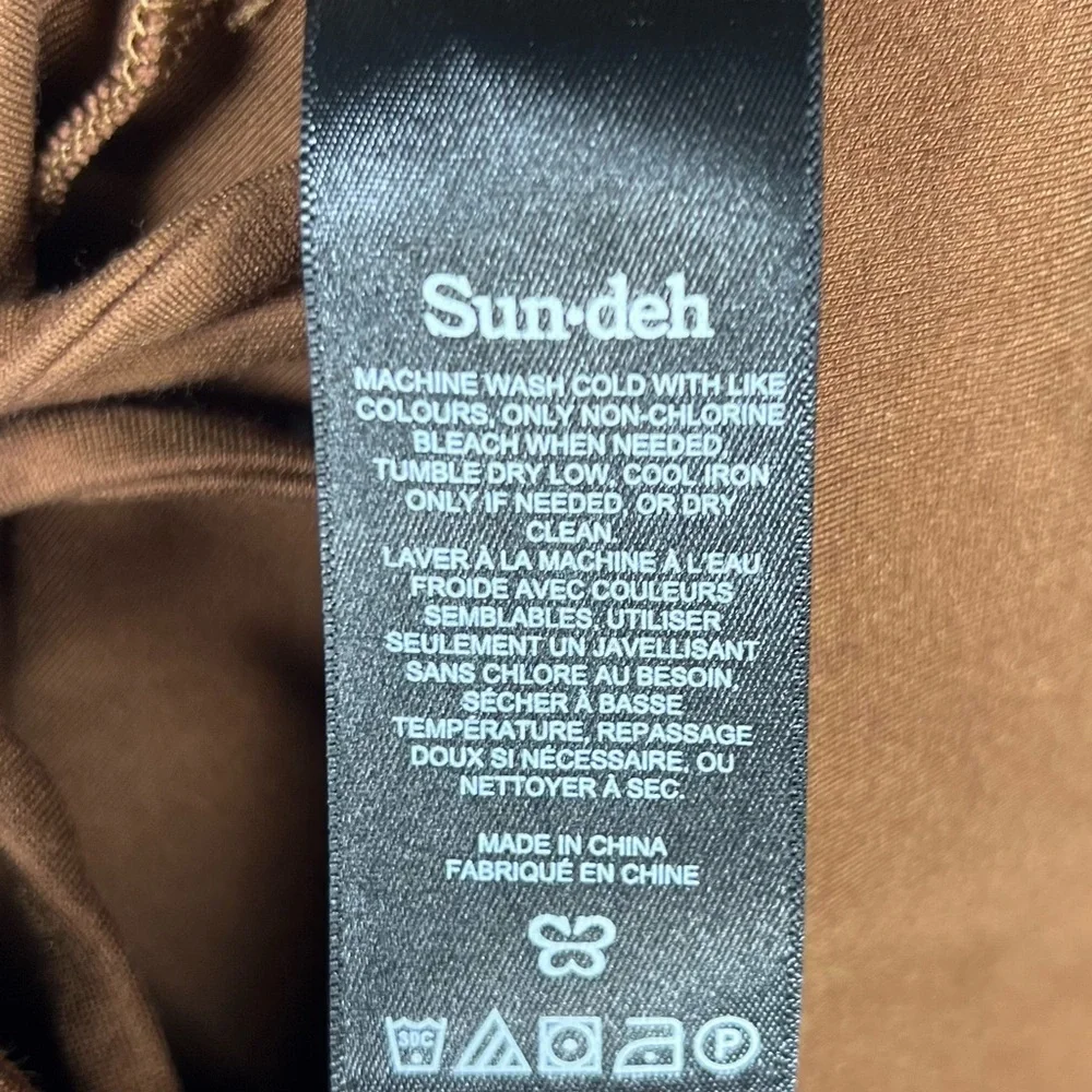 Aritzia Top Womens Small Sun-Deh Sunday Best Brown Far Out Cropped Long Sleeve - Picture 9 of 10